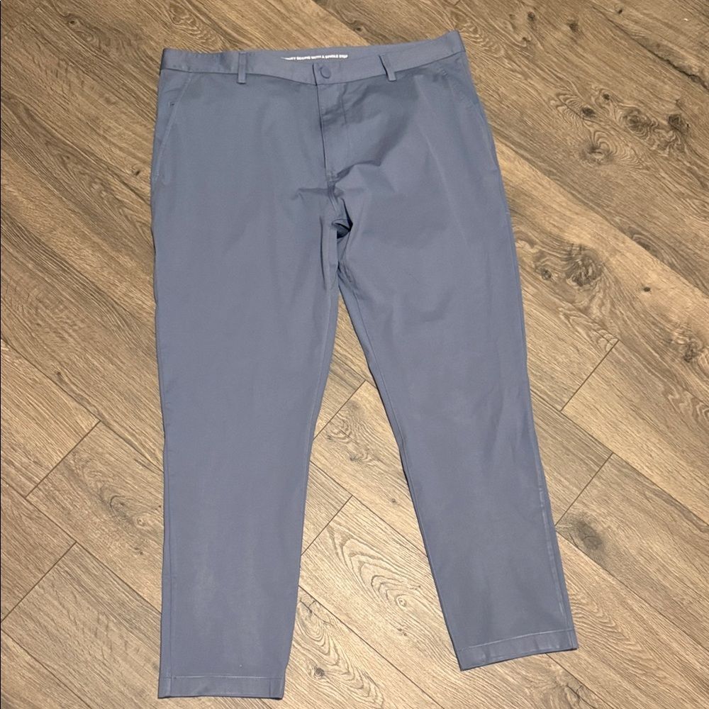 RHONE Men's Gray Chinos size 40 like new